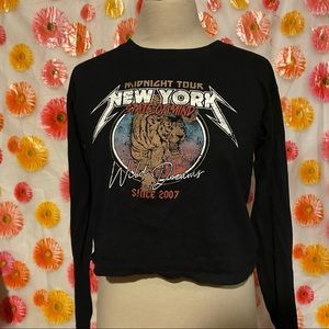 ✨3/$10✨ Stitch & Pine Midnight Tour New York Retro Graphic Cropped Tee Sz S